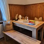 Monika Apartamento *